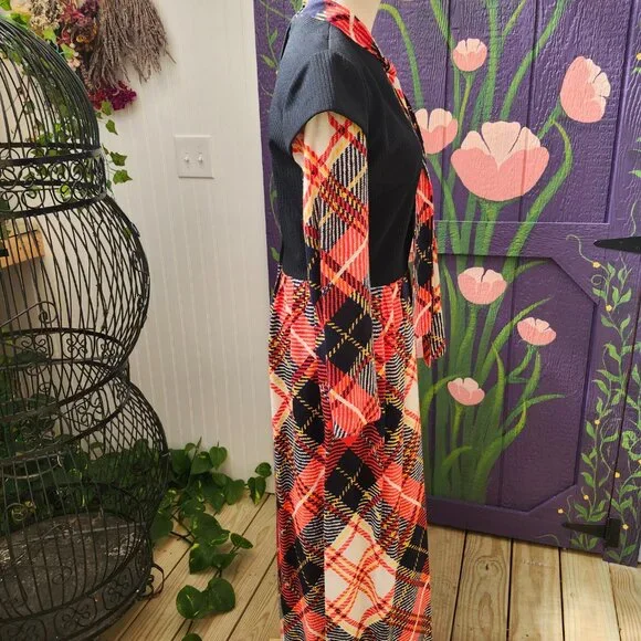 Vintage 1970's Toni Todd Plaid Maxi Dress - Picture 6 of 16